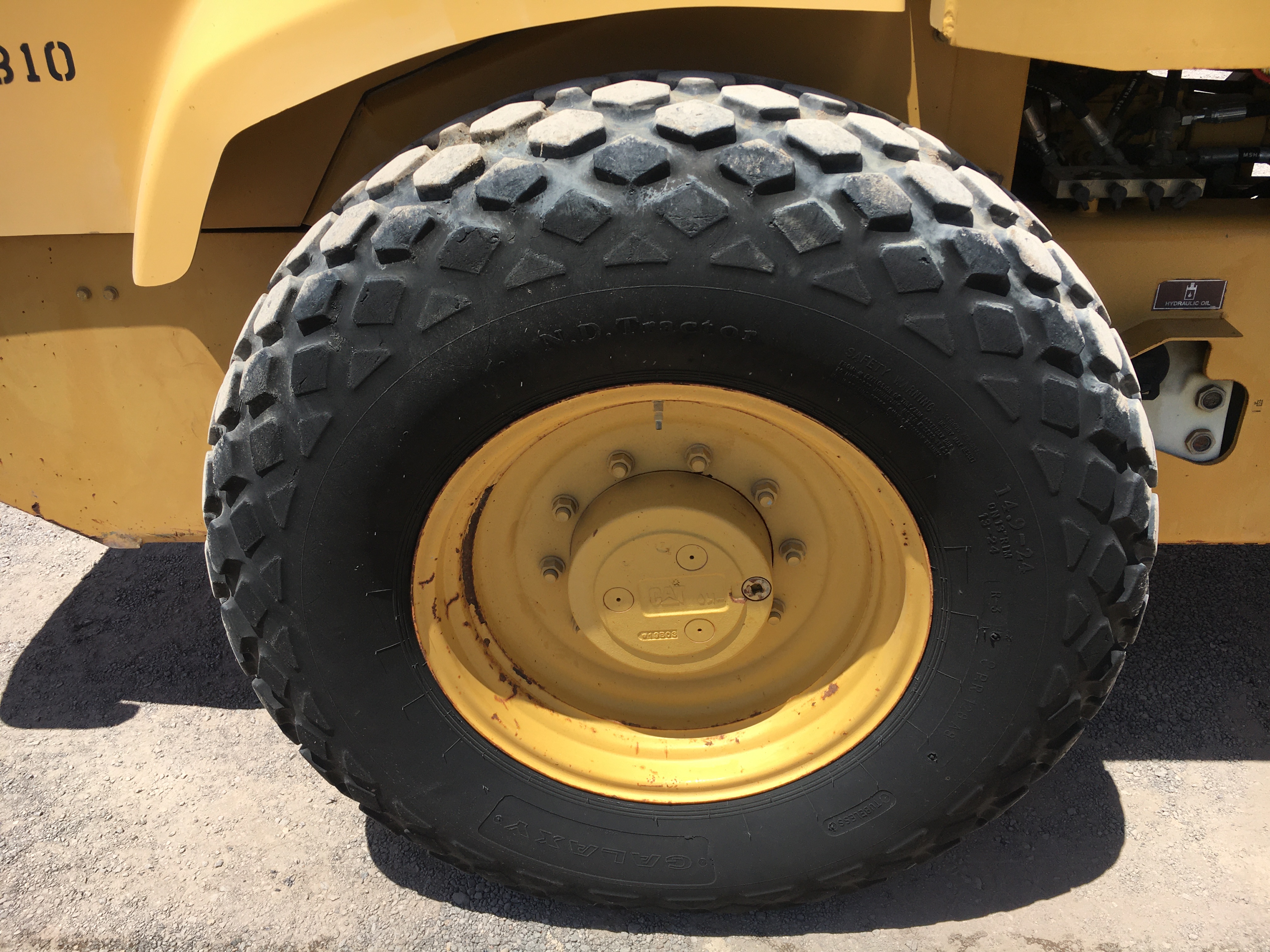 ./imagenes/INVOICE/2019/16609/COMPACTADOR CAT_CS433E (4).JPG